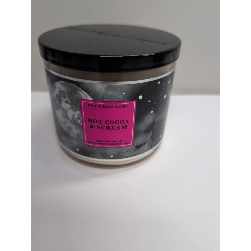 Bath and Body Works‎ Hot Cocoa and Scream New